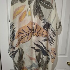 Floral Print Kimono in Cream and Gray